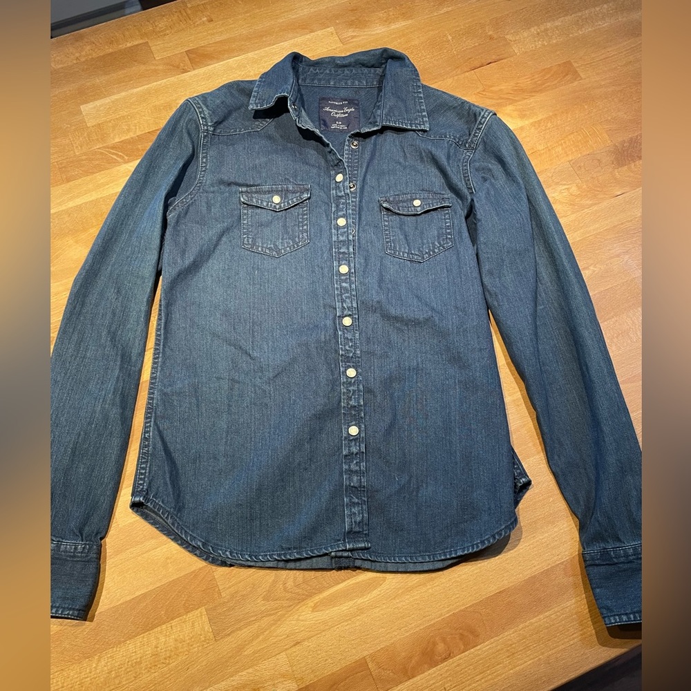 Women’s Jean button up American Eagle